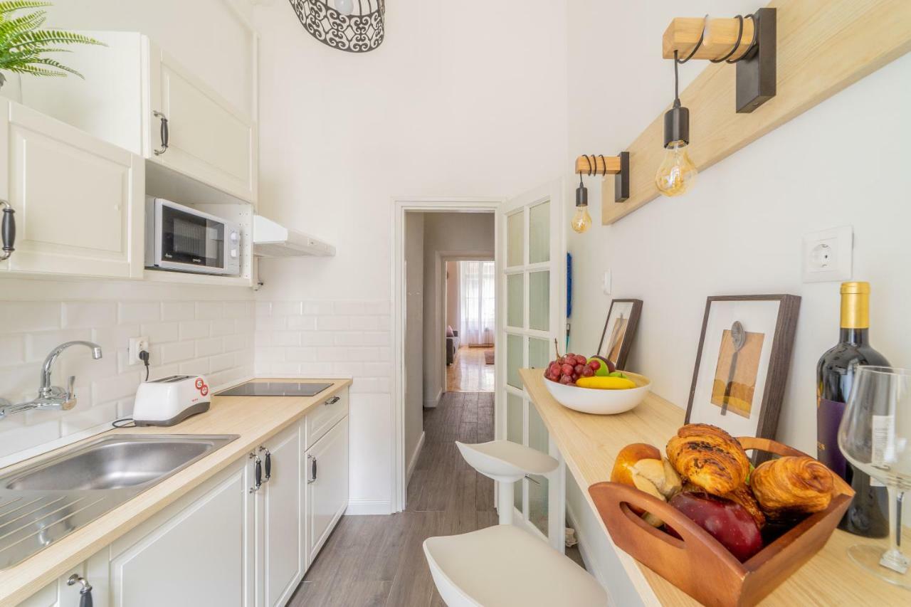 Rumbach Apartment