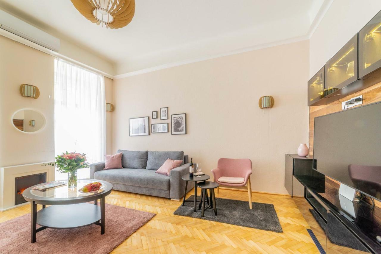 Rumbach Apartament