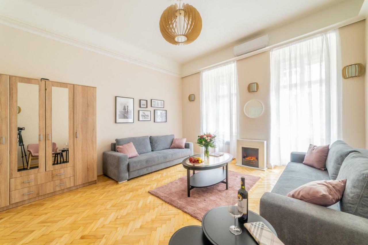 Rumbach Apartament *